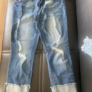 1822 Denim Distressed Ankle Jeans in Blue